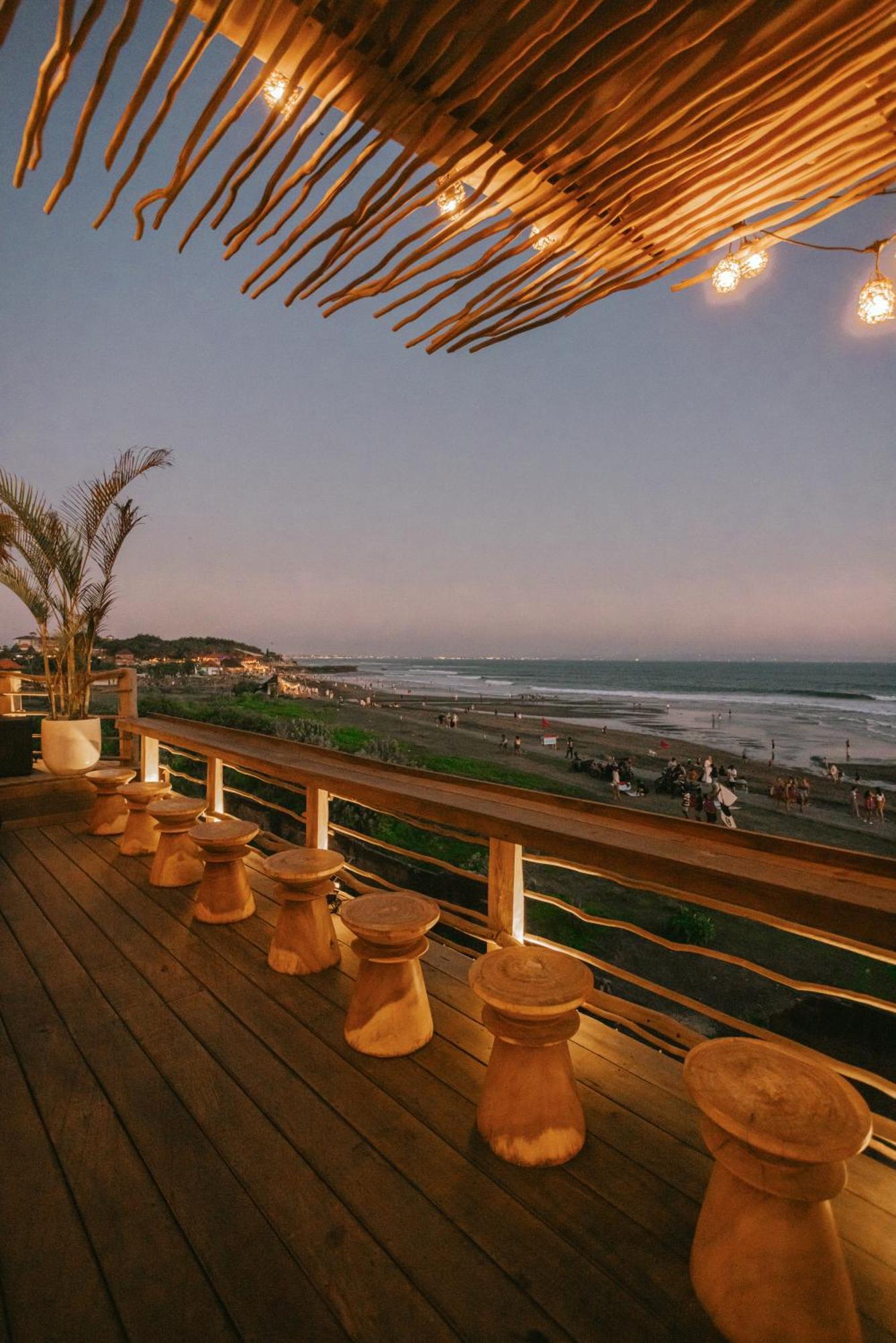 Pnb Beach Resort Canggu Exteriör bild