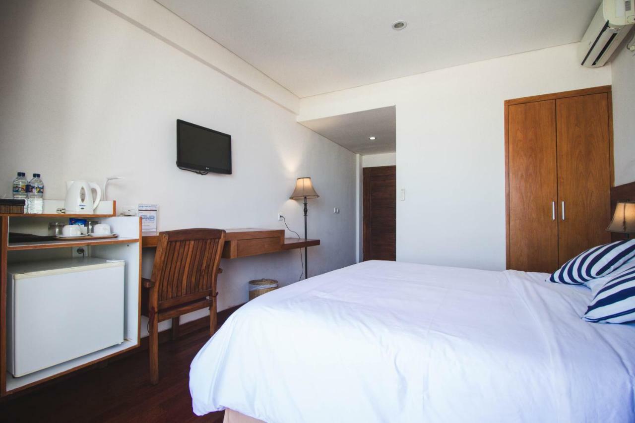 Pnb Beach Resort Canggu Exteriör bild